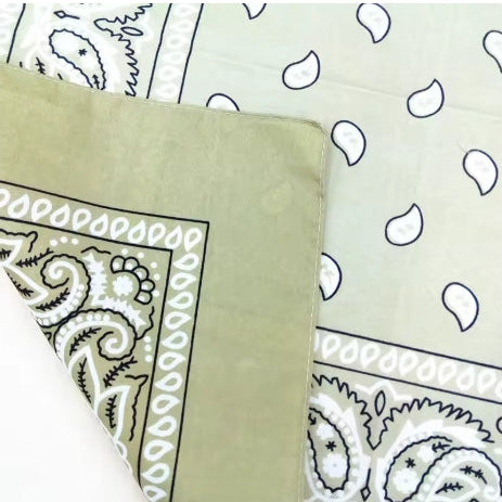 Stylisches Hunde-Bandana für den perfekten Look